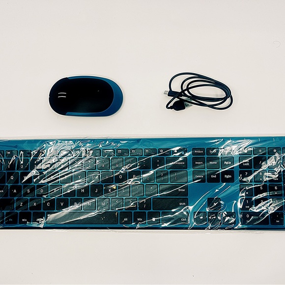 Wireless Keyboard & Mouse Combo – Sapphire Blue ✨ - Picture 1 of 4